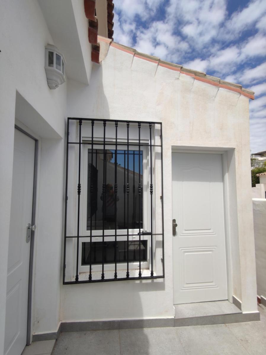Room near the sea - Housity