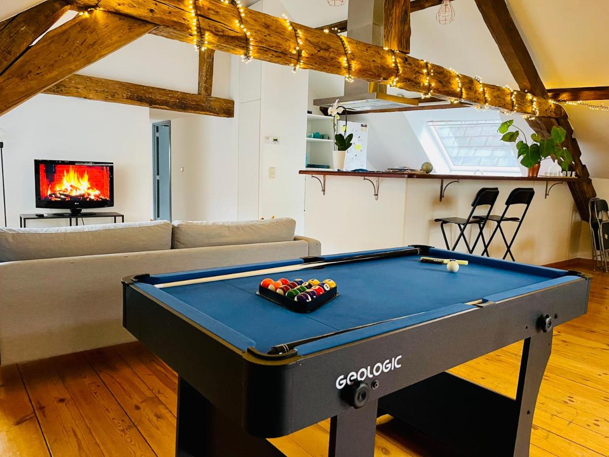 Suitetrails - Down Town Spacious Loft with Private Parking