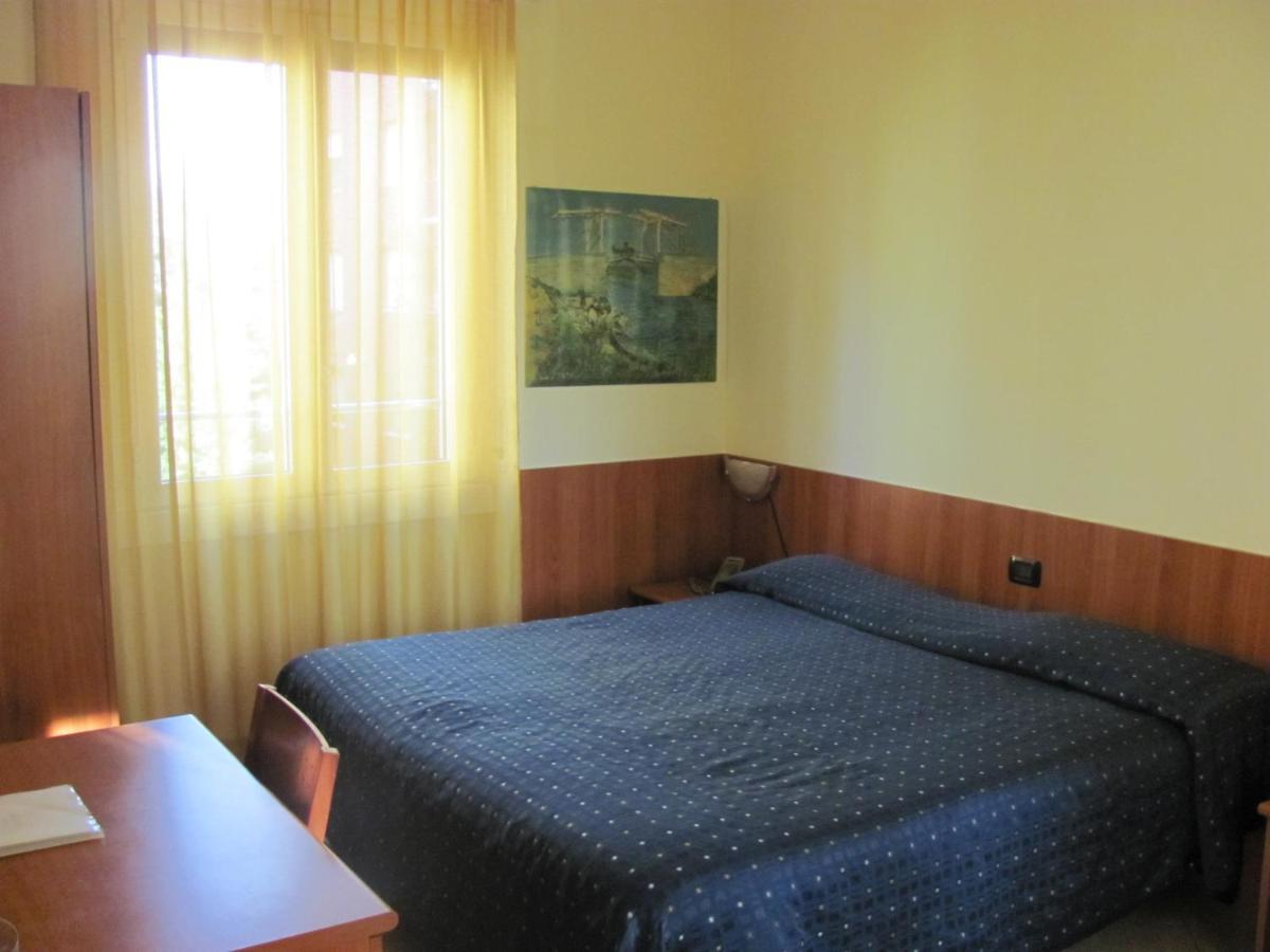 Albergo Hotel Giardino - Housity