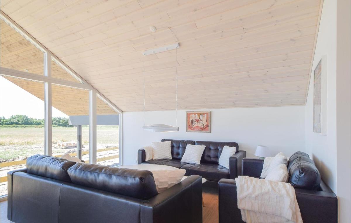 Four-Bedroom Holiday Home In Odder - Housity
