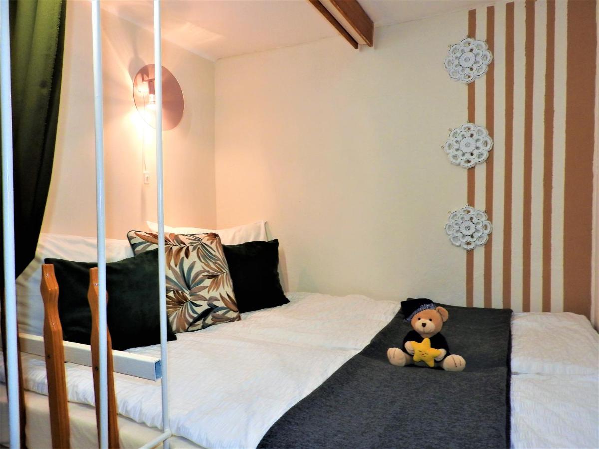 Léna Apartman - Eger - Housity
