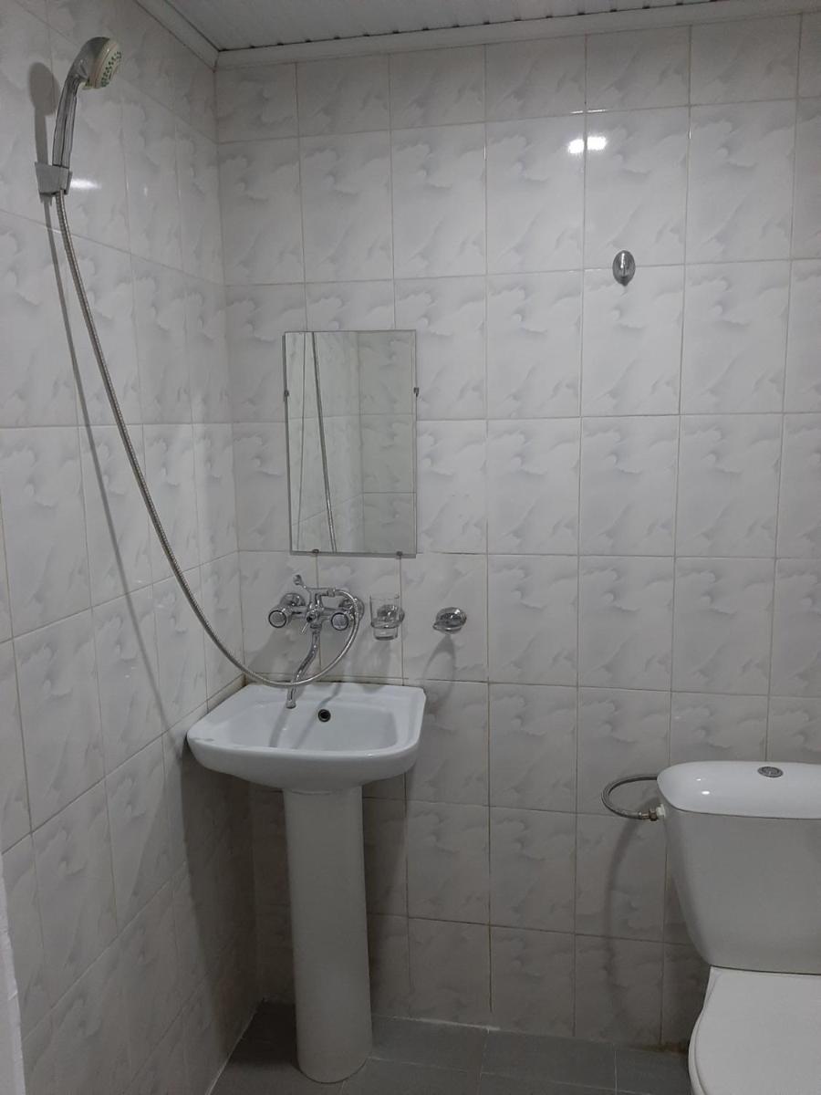 N&R Rest House - Hizvo
