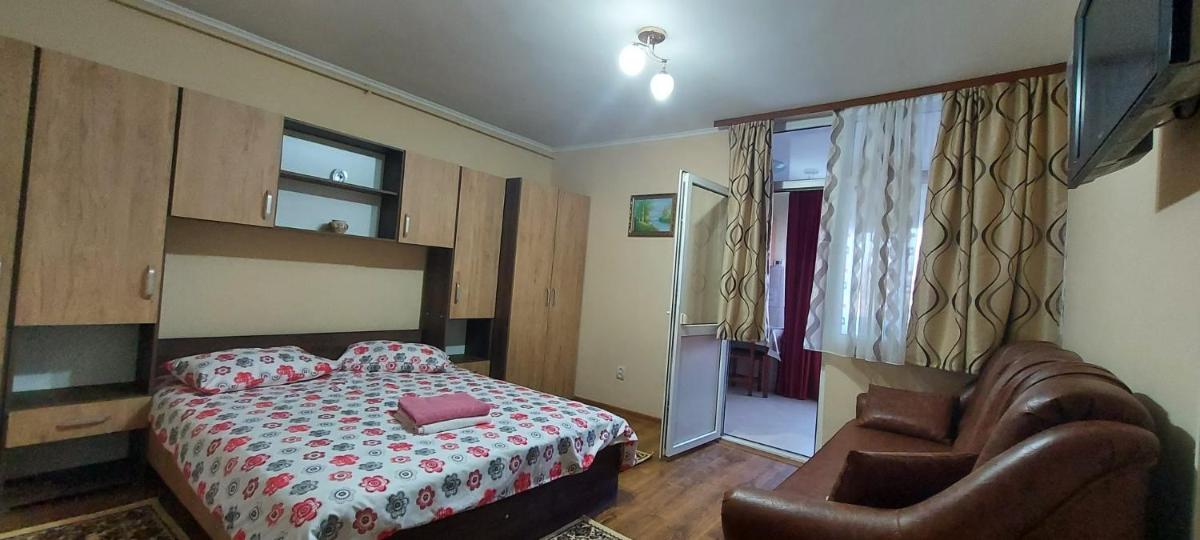 Flora Apartament - Housity