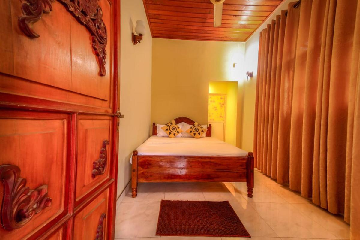 Ayubowan Holiday Inn - Housity