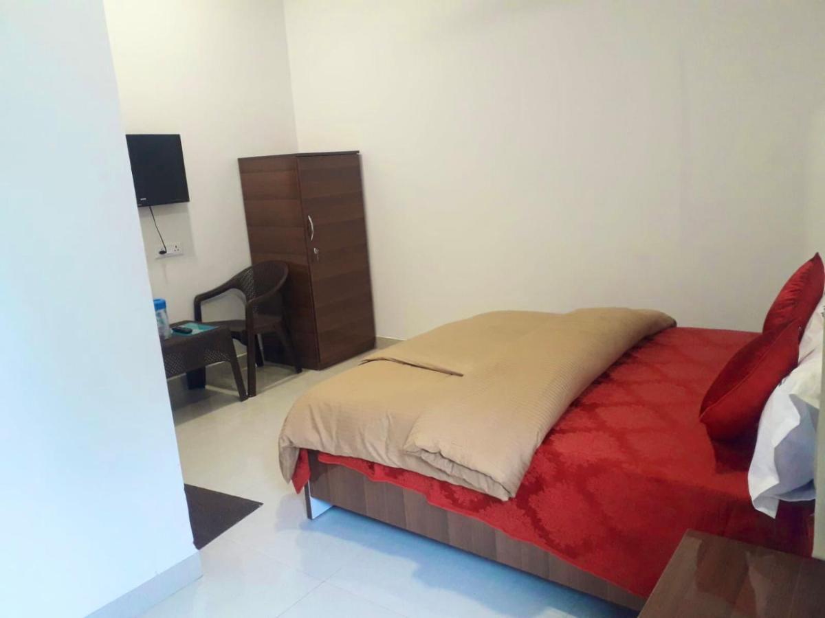 PEACOCK HILL HOMESTAY - Housity