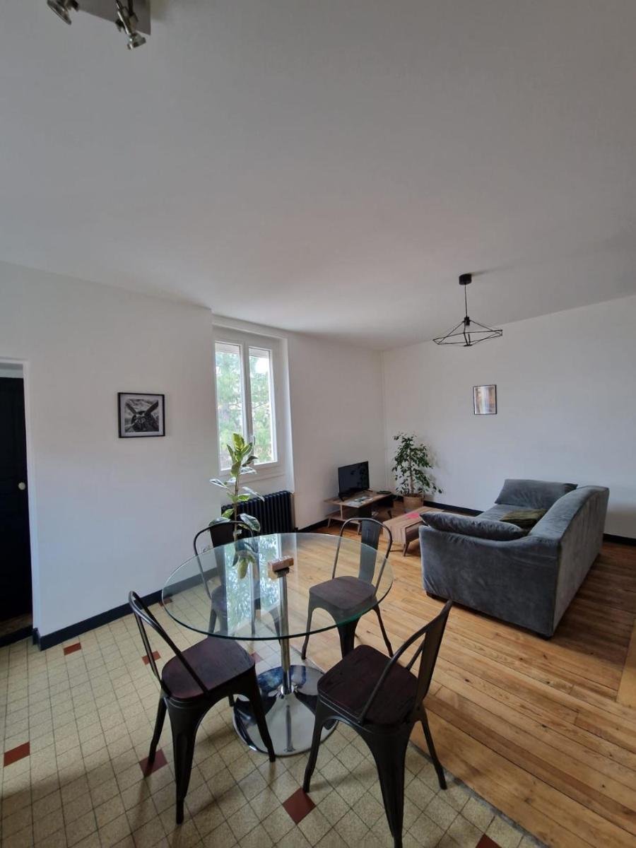 Suitetrails - Appartement le 1991 au Coteau.