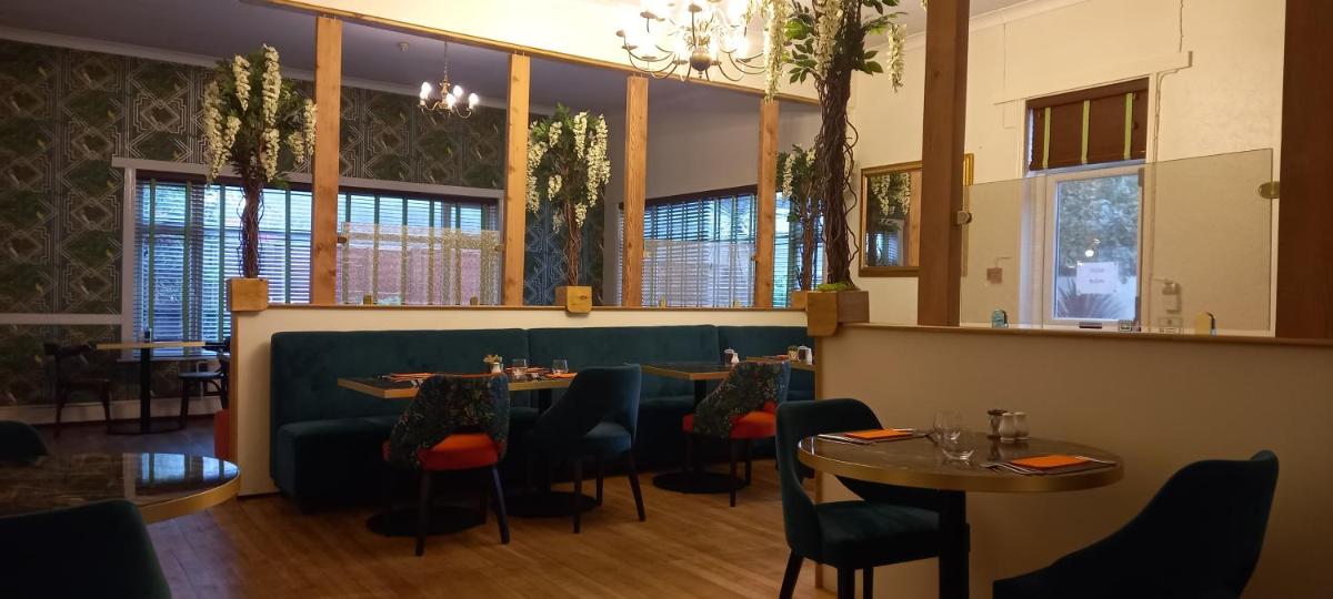 Royal Sportsman Hotel - Housity