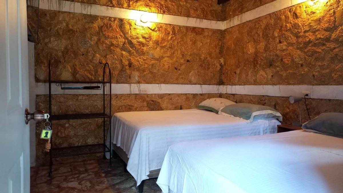 Hotel Colibrí Petén - Housity