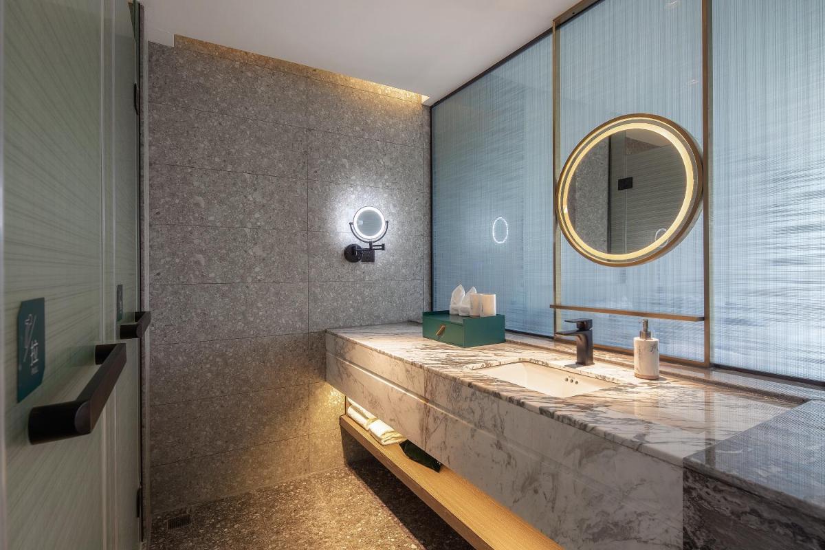 Percent Hotel Yangshuo - Housity