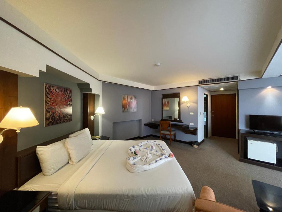 Suitetrails - Songphanburi Hotel