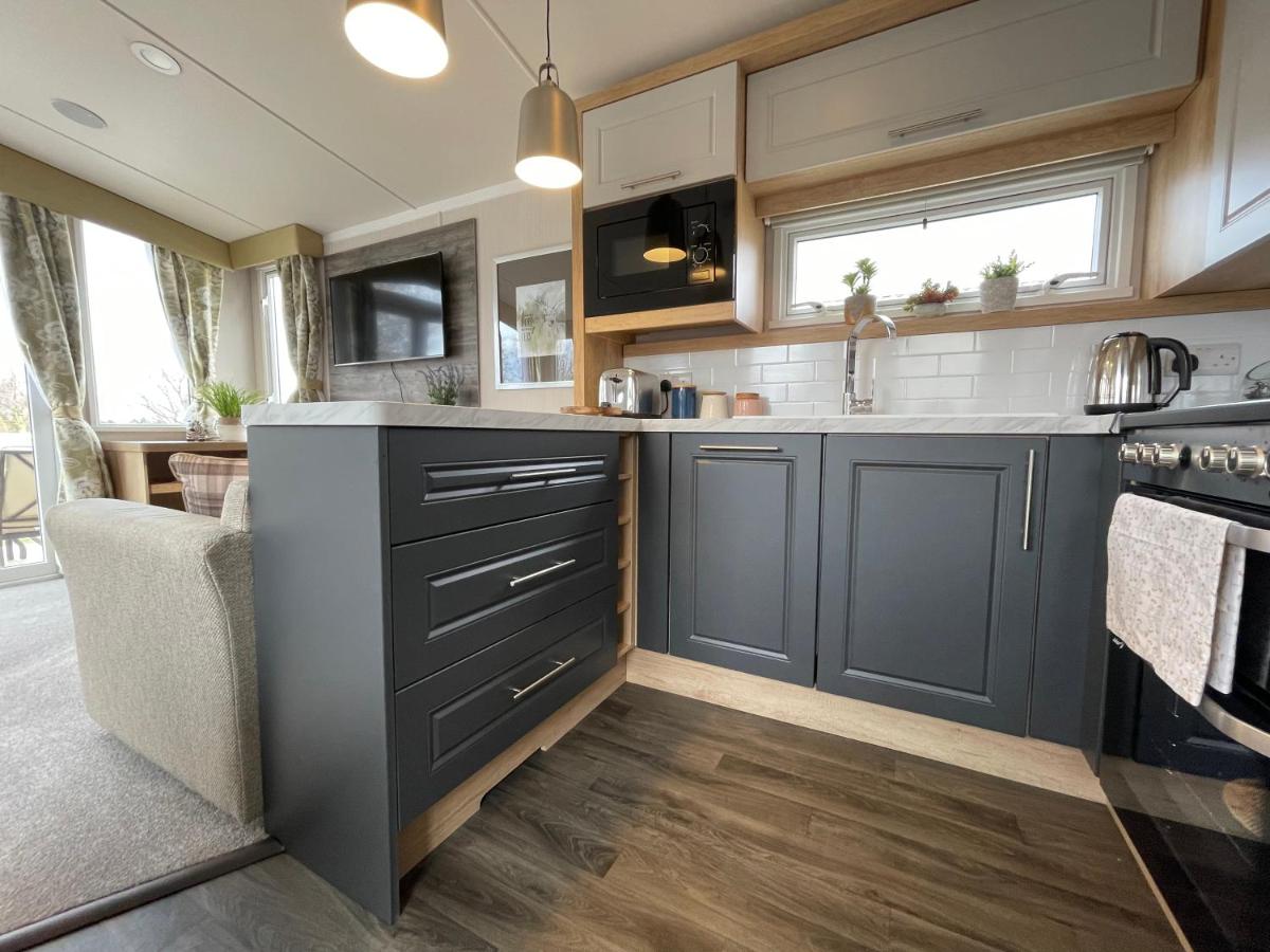 Seton Sands Haven Holiday Park - Prestige Caravan - Housity