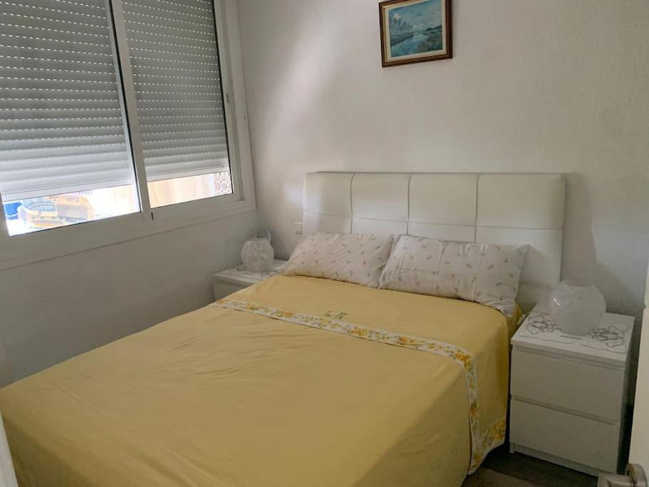 Apartamento en carihuela - Housity