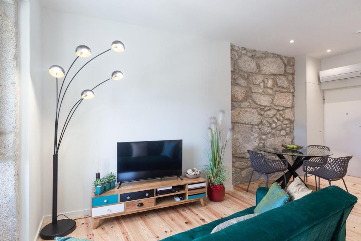 Swimming Pool Luxury House 1 - Housity
