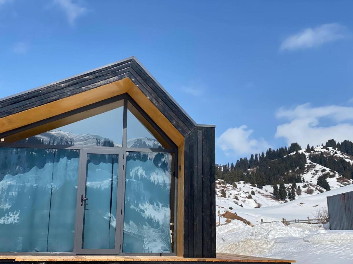 Peak Lodge Jyrgalan - Housity