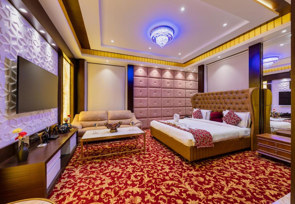 Hotel Town Palace-Best Business Hotel in Bijapur - Housity