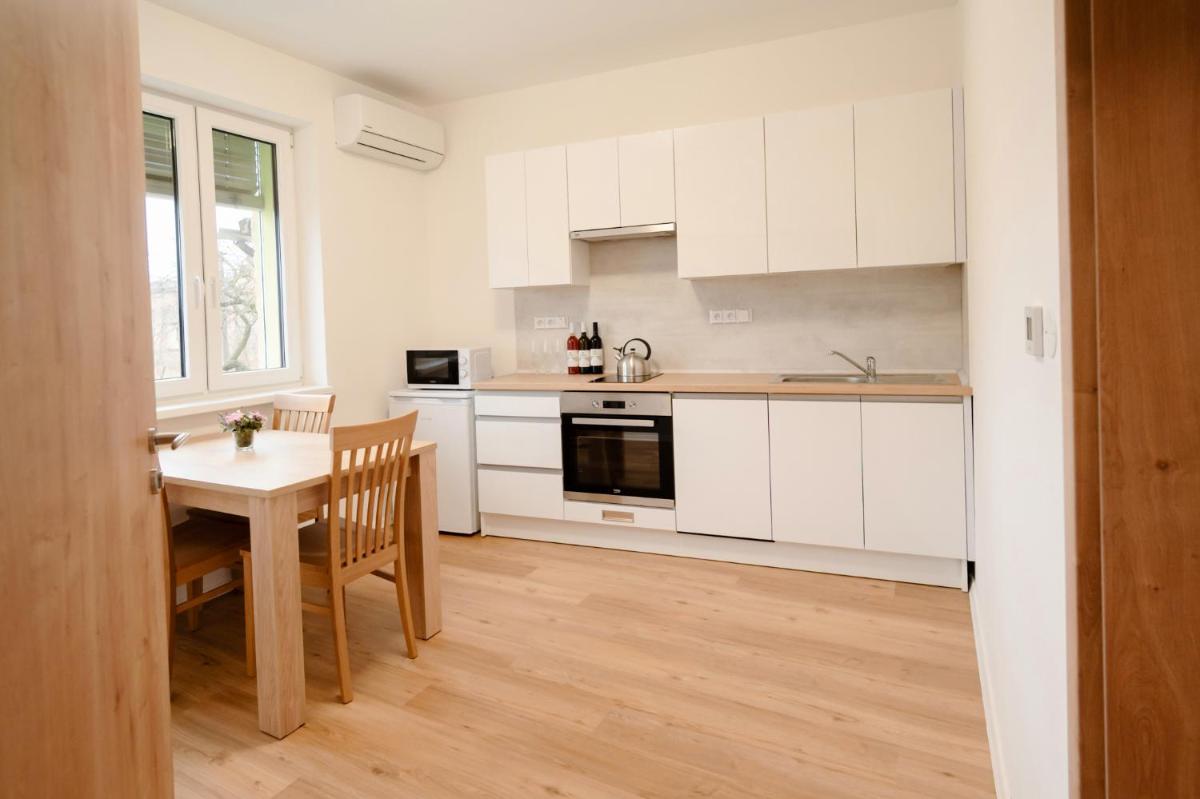VINAŘSTVÍ VERITAS - apartmány - Housity