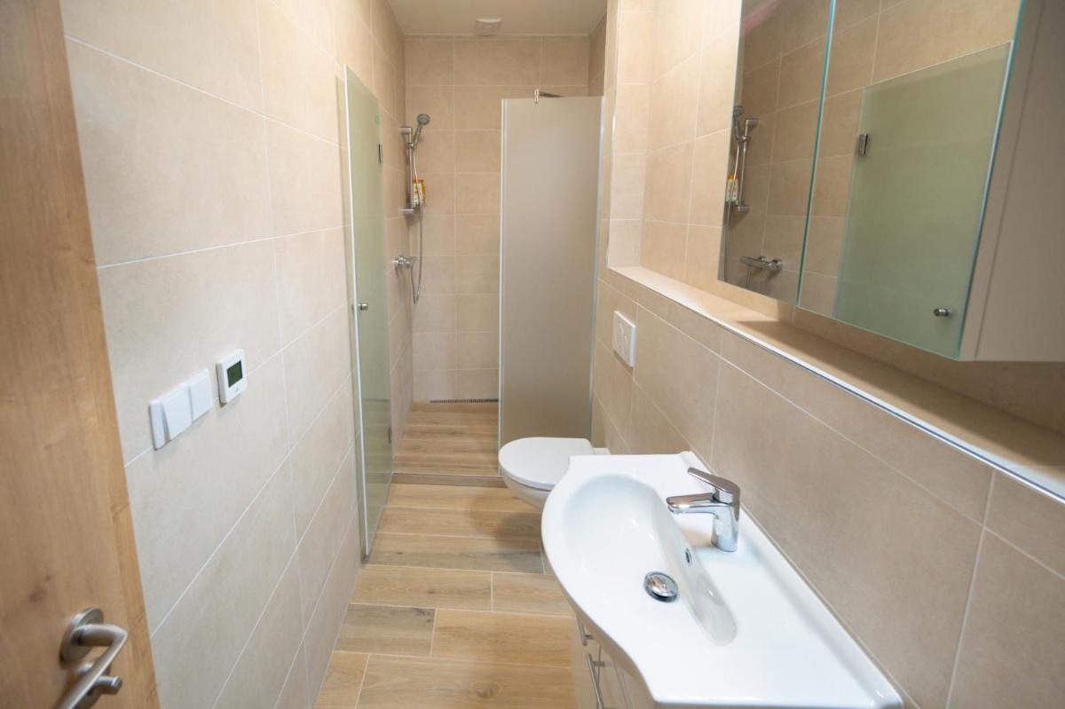 VINAŘSTVÍ VERITAS - apartmány - Housity