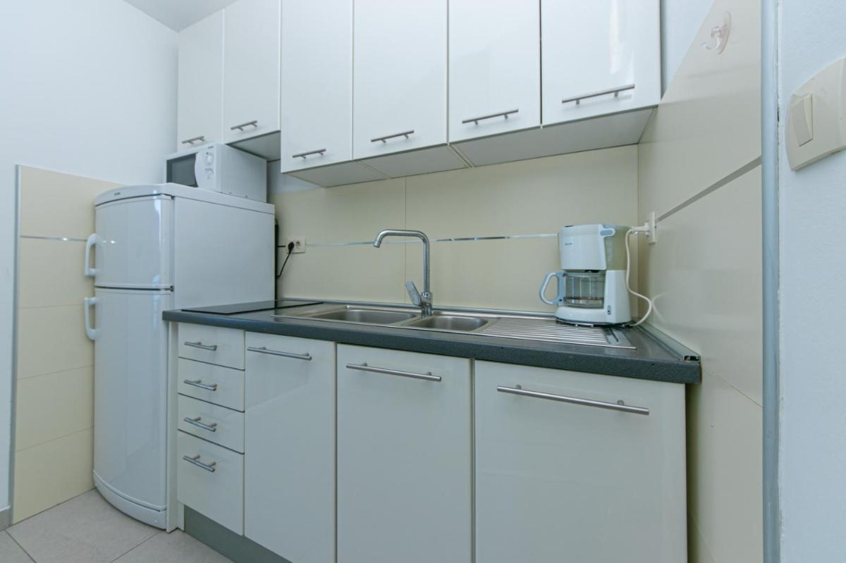 Apartment in Drasnice with sea view, terrace, air conditioning, WiFi 4992-4 - Housity