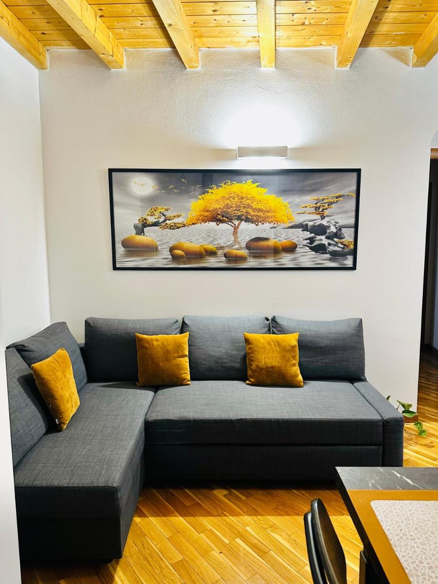 Stella Apartment , Bergamo Center Modern Comfort - Housity