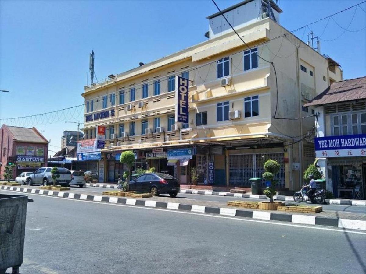 OYO 90743 Hotel Ban Cheong - Housity