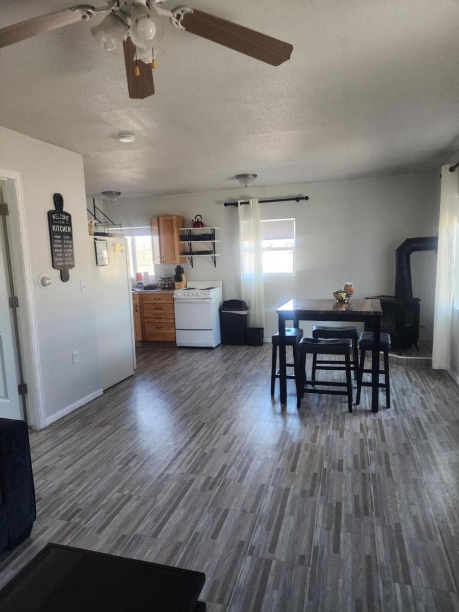 Peaceful, Private and Airy on a 5 acre farm - Housity