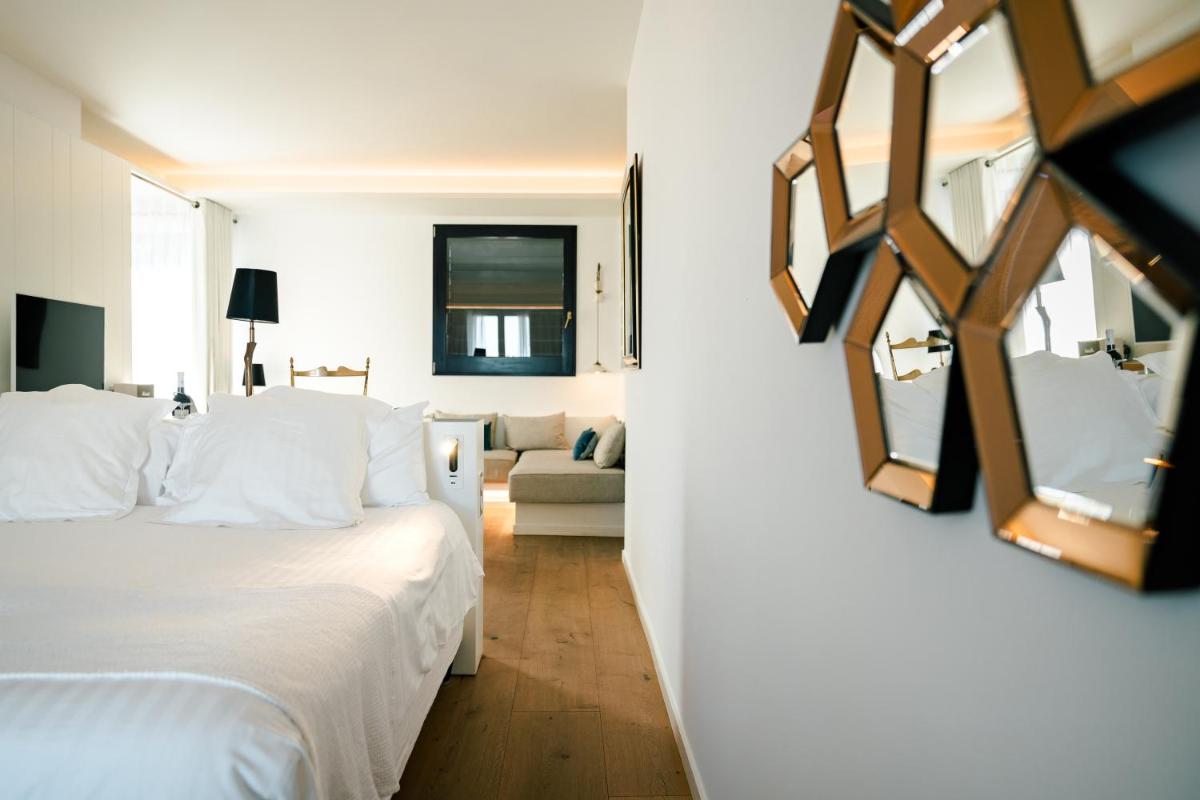 Cama o camas de una habitación en Boutique Hotel Villa Gala by Fimedhotels