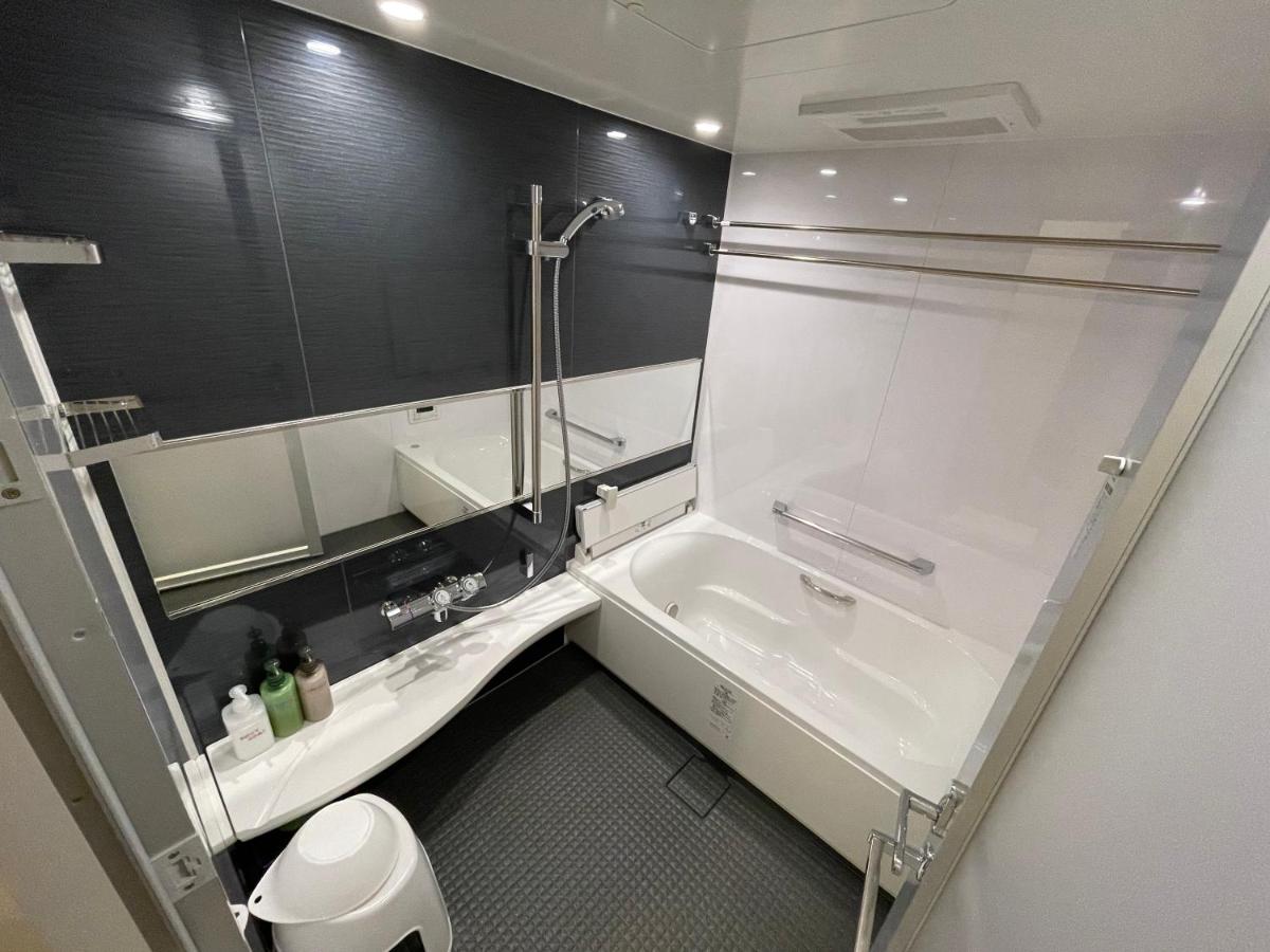 Wolf Pack Apartment 1001 - Housity
