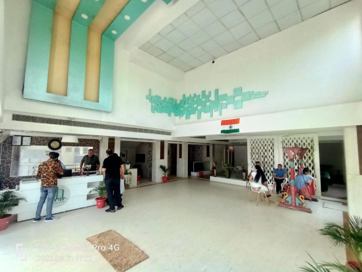 Zen Inn A Luxury Hotel - Housity