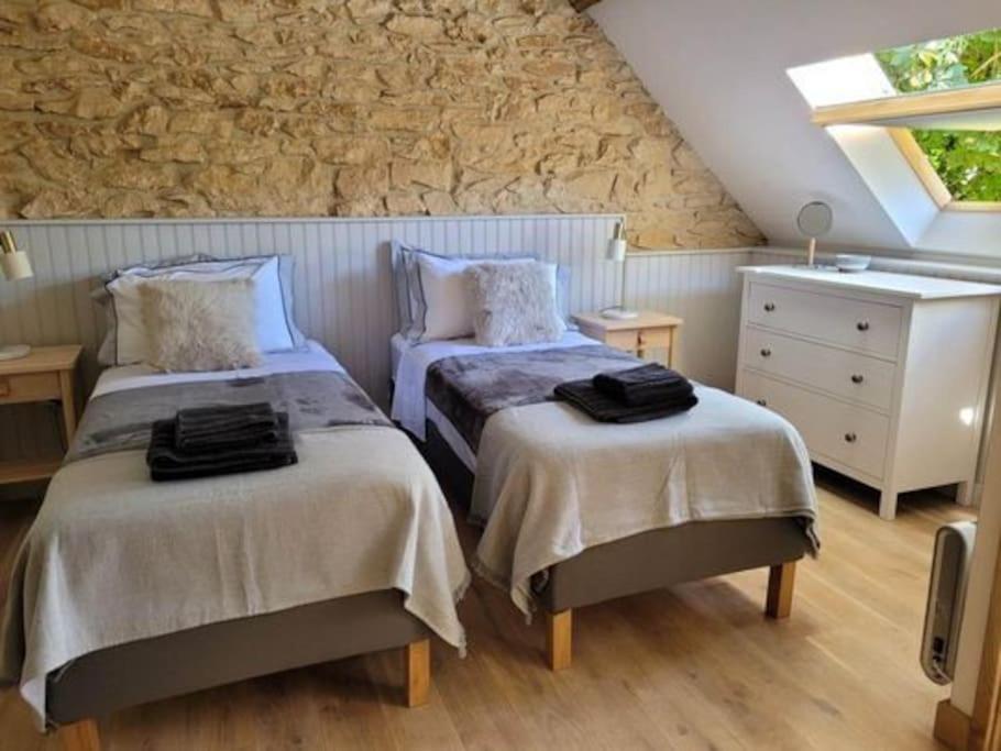 LE SORBIER 2 BED/2 BATH GITE WITH SWIMMING POOL - Housity