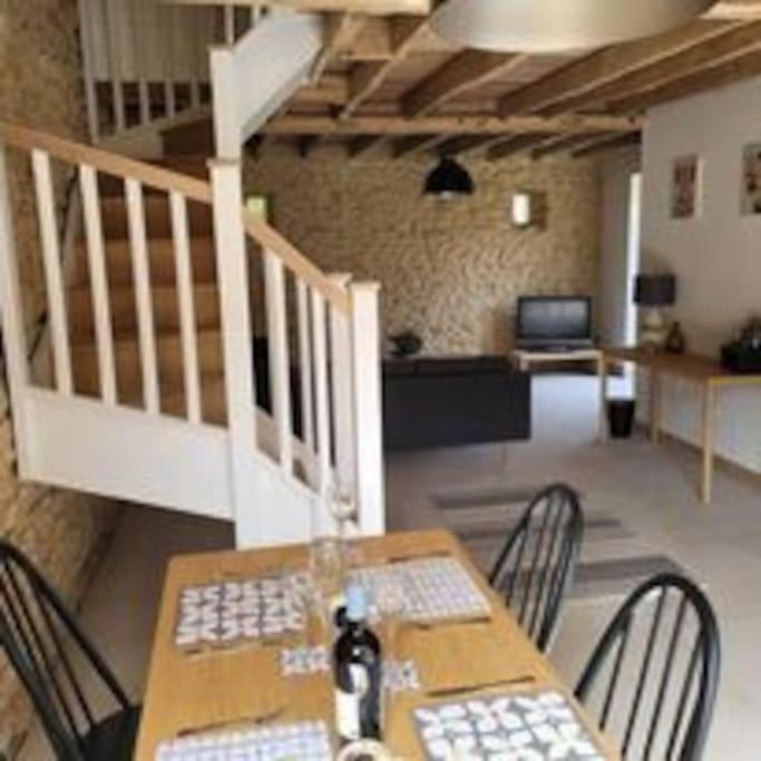 LE SORBIER 2 BED/2 BATH GITE WITH SWIMMING POOL - Housity
