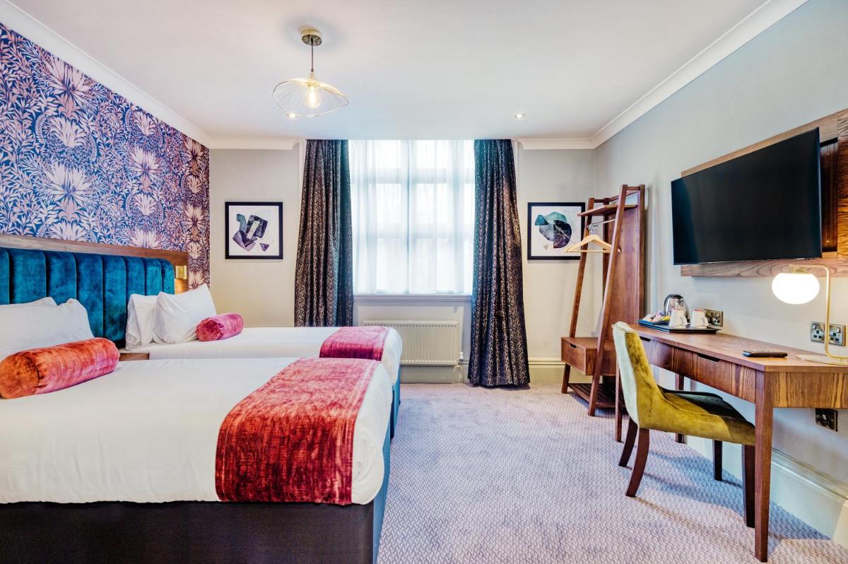 The Hand & Sceptre by Innkeeper's Collection - Housity