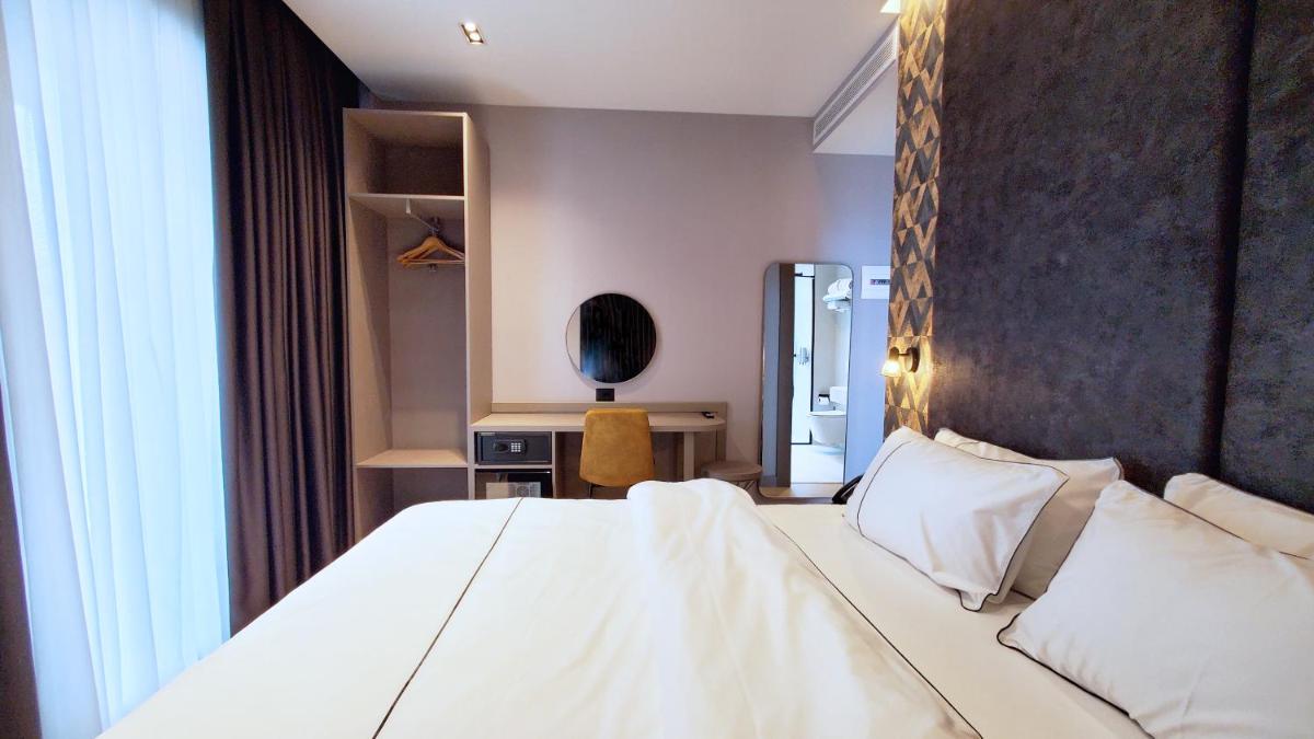 StarLight Hotel - Housity