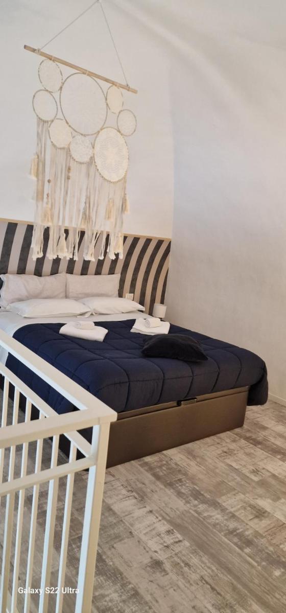 Seaside Sartoria - Housity