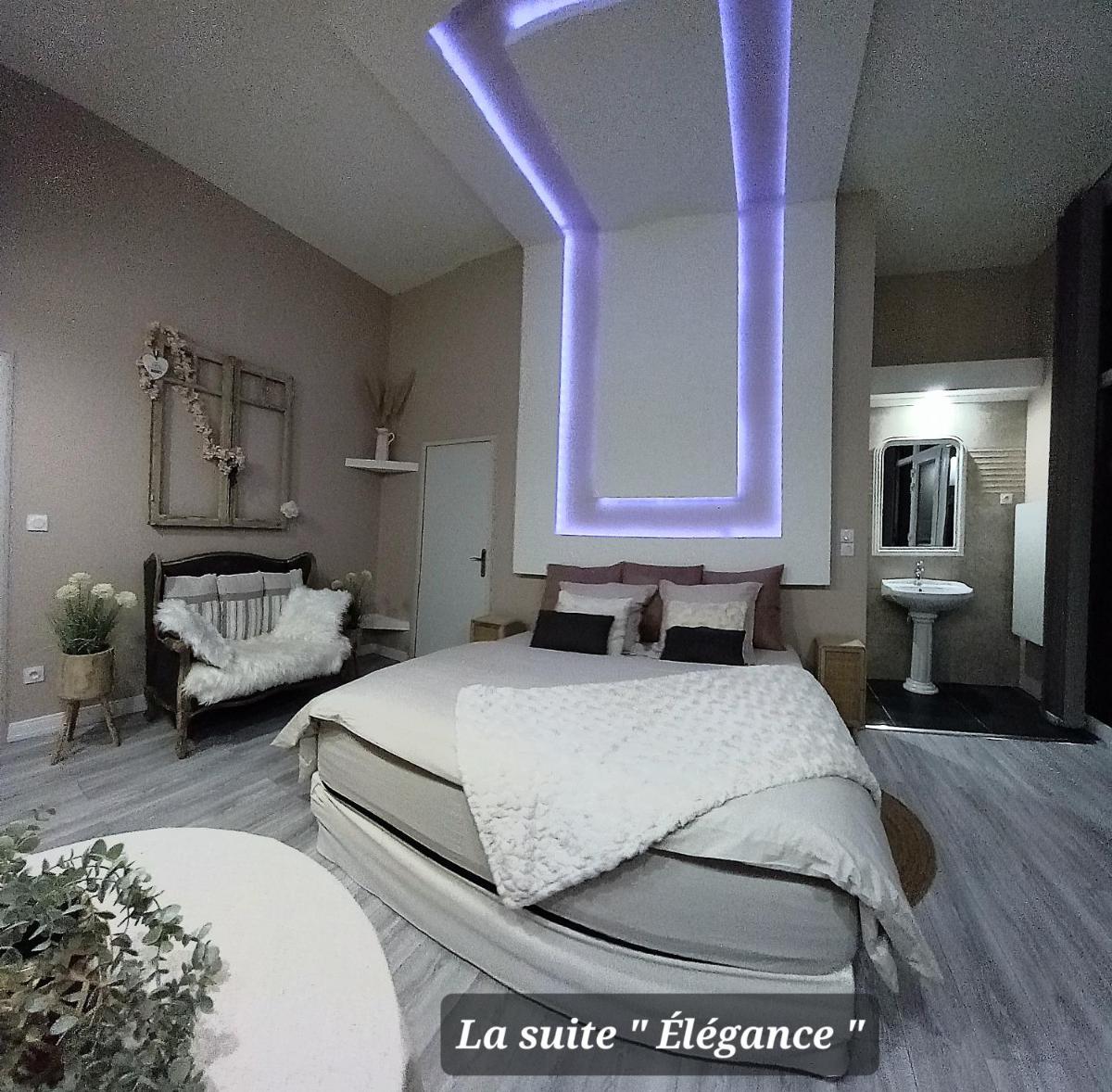 Chambre avec spa, piscine et sauna privatif - Housity
