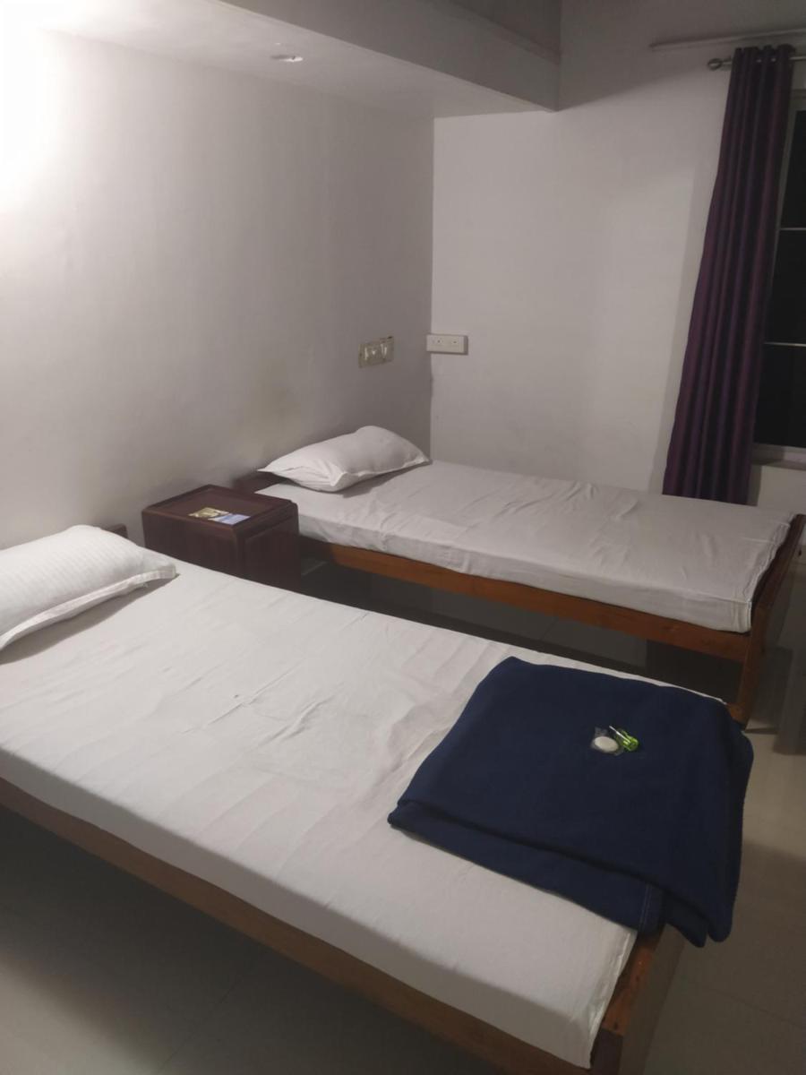 Paradise Inn Guest House - Housity
