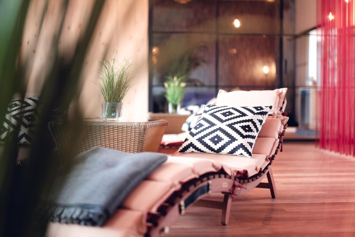 Ein Sitzbereich in der Unterkunft Hotel BEI SCHUMANN