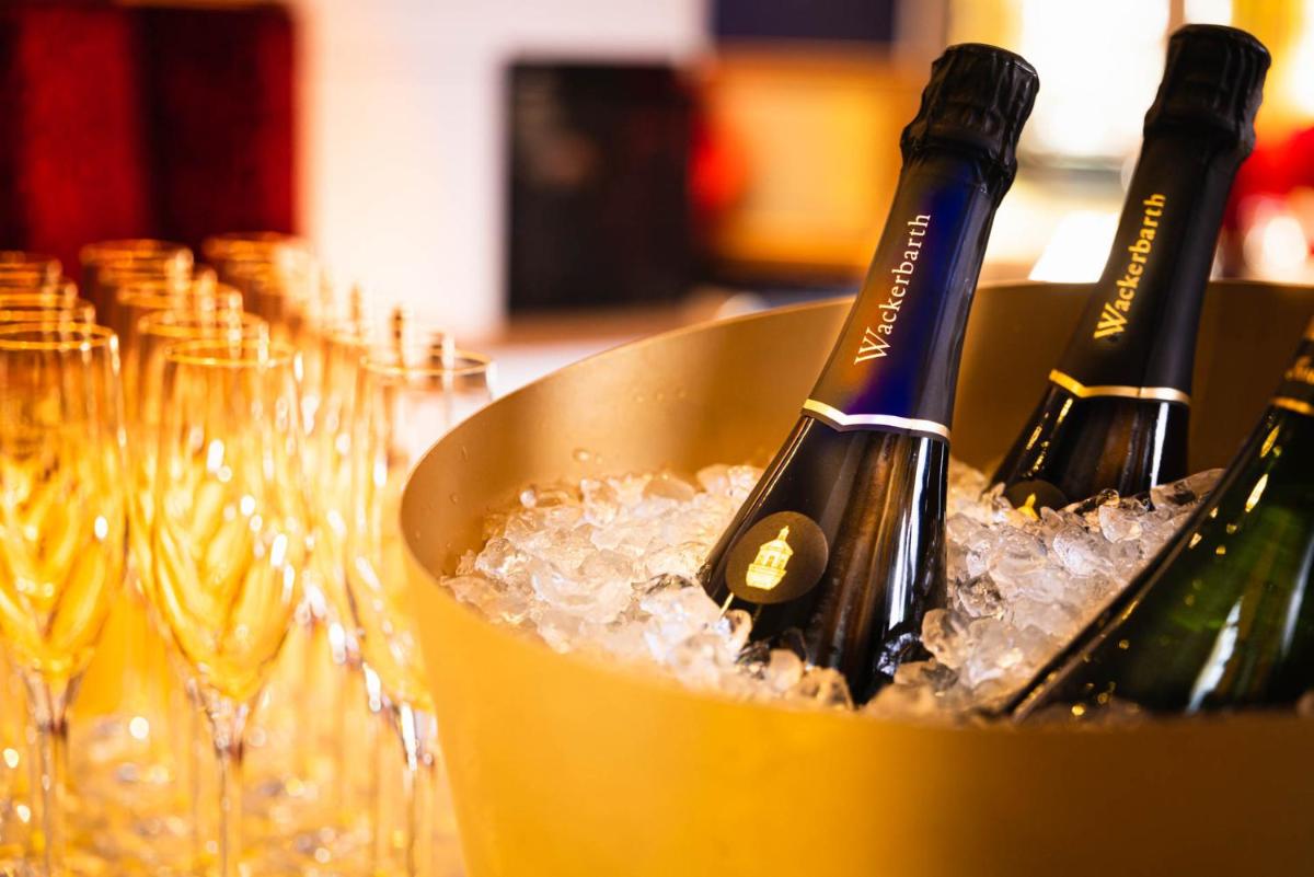 Getränke in der Unterkunft Hotel BEI SCHUMANN