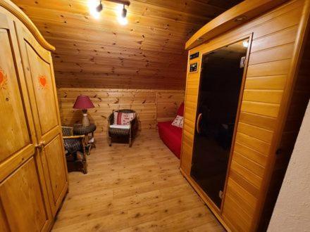 Chalet Les Ecureuils - Housity