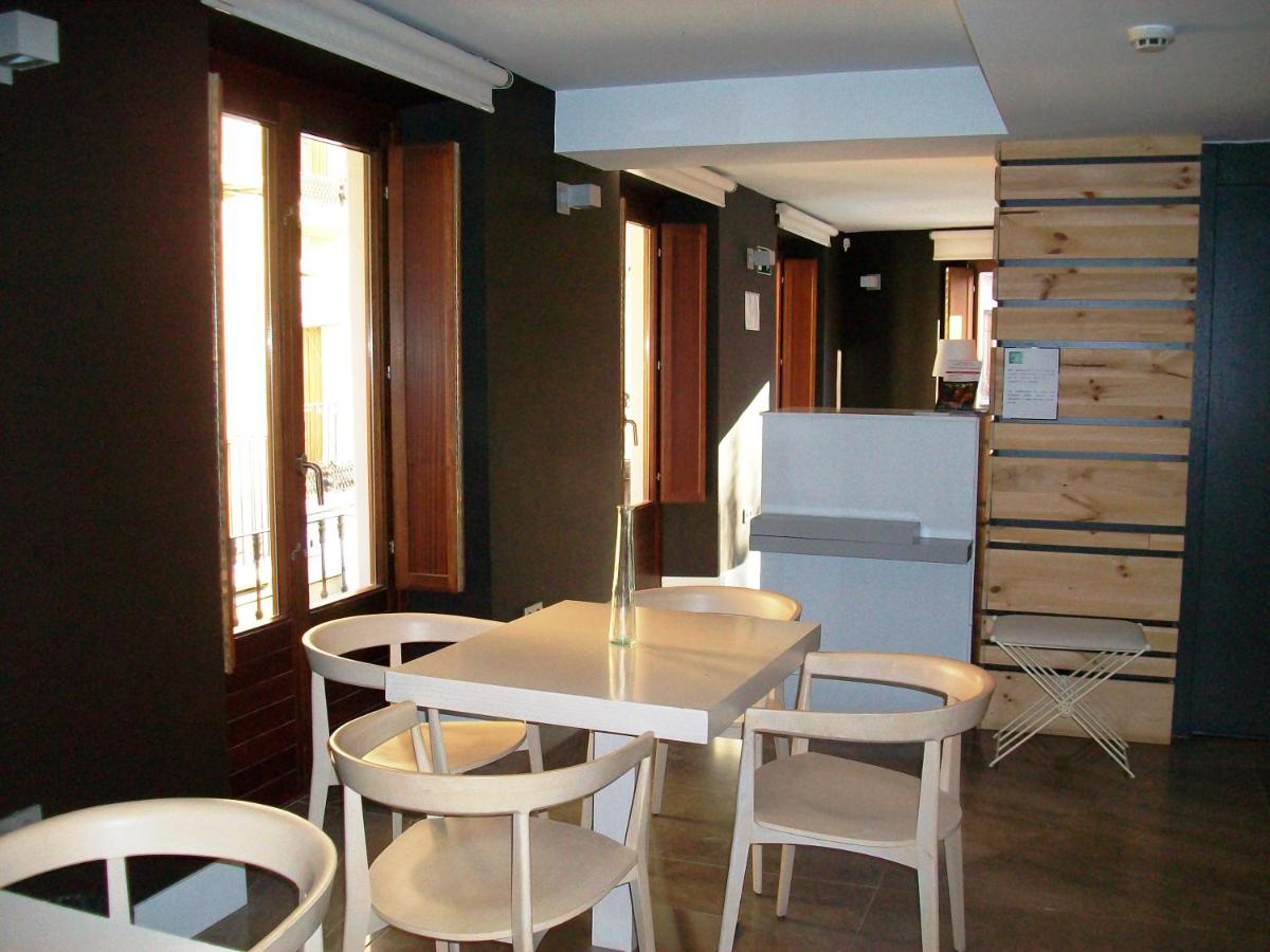 Khu Hotel - Hizvo