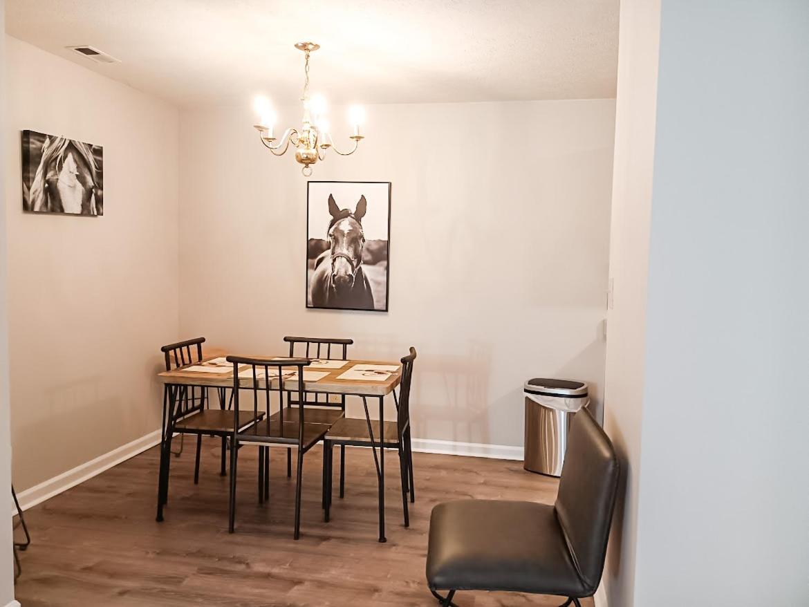 Modern 2 bedroom home in Kingsport - Housity