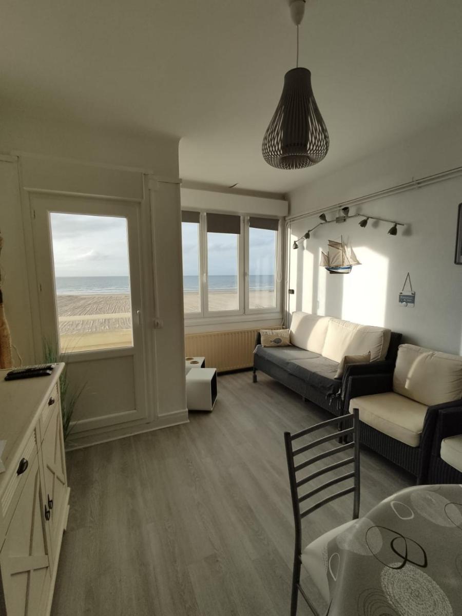 Vue imprenable sur la mer depuis notre appartement "Au Berkail" - Housity