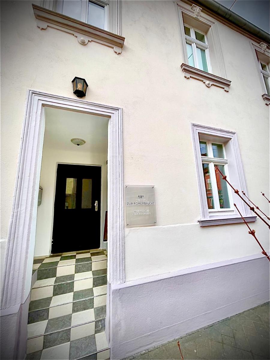Hotel zur Römerbrücke - Housity