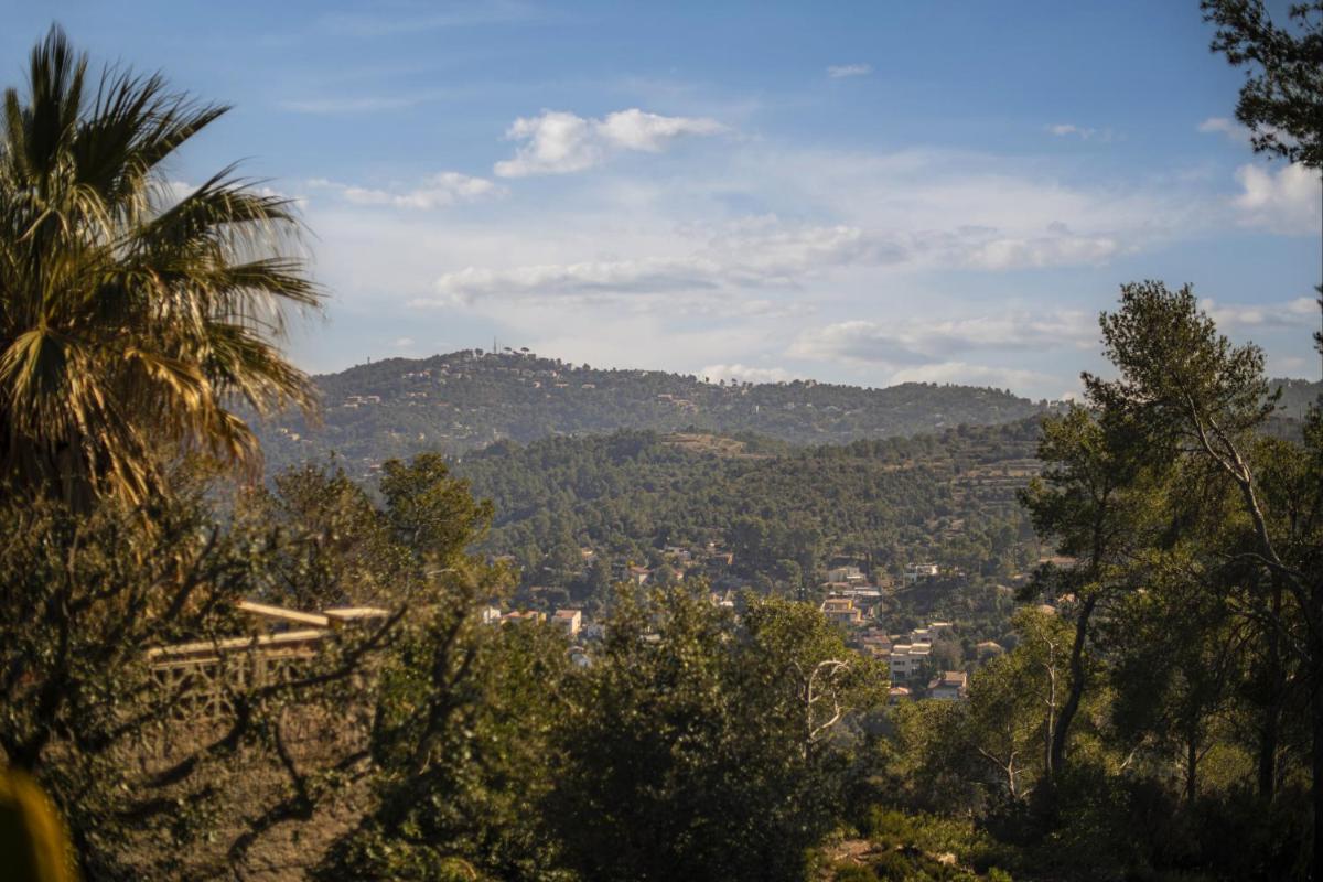 Catalunya Casas Infinity pool and views 20min to Barcelona - Housity