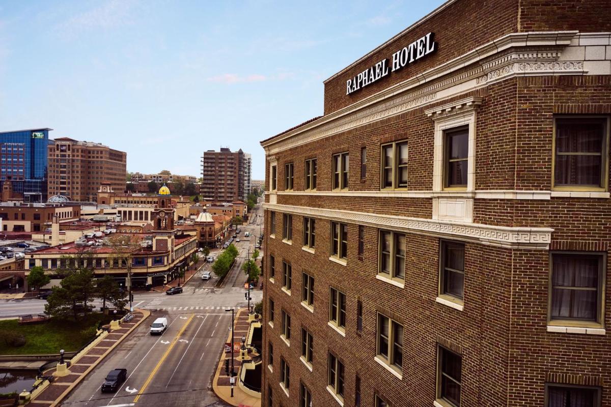 Suitetrails - The Raphael Hotel, Autograph Collection