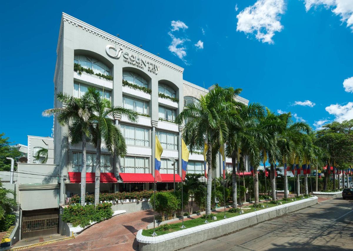 Suitetrails - Country International Hotel