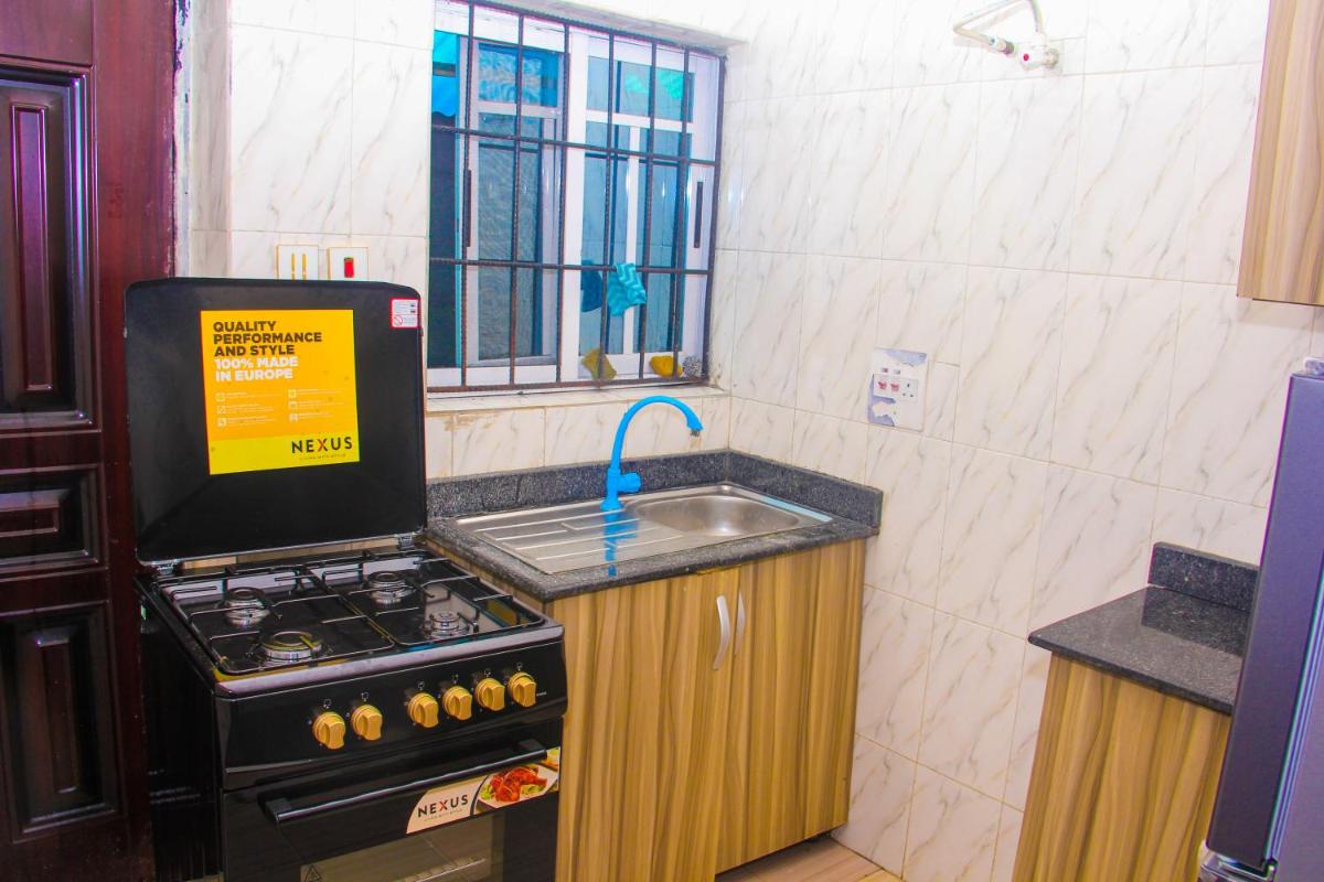 Unique 1BEDROOM Shortlet Stadium Rd with 24hrs light-FREE WIFI -N50,000 - Housity