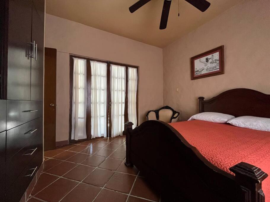 Casa sola, cerca del mar, jardín y alberca - Housity