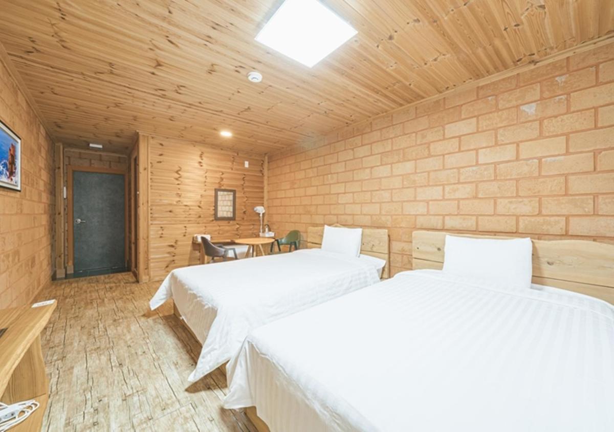 Jeju Healing Resort - Housity