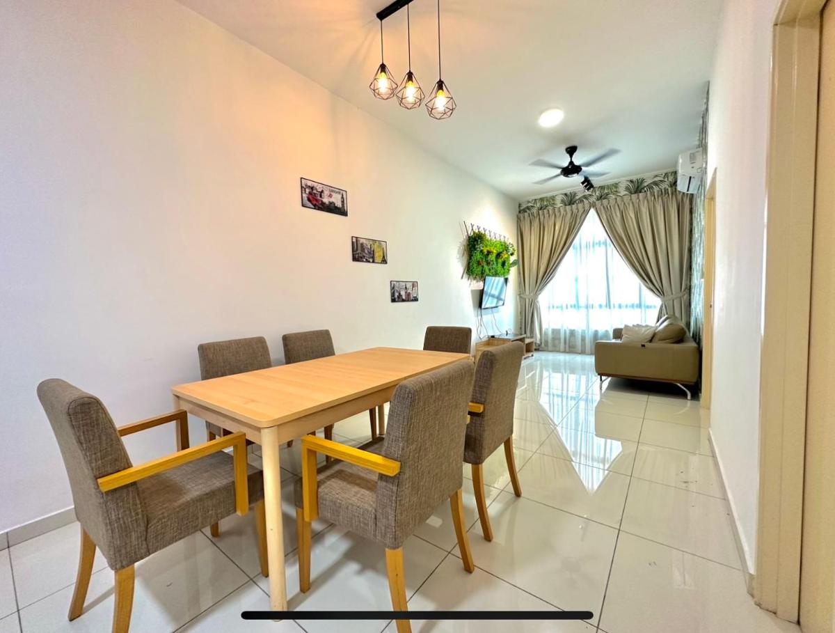 COZY D'Summit 2 Bedrooms @ 100mbps HIGH SPEED WIFI - Housity