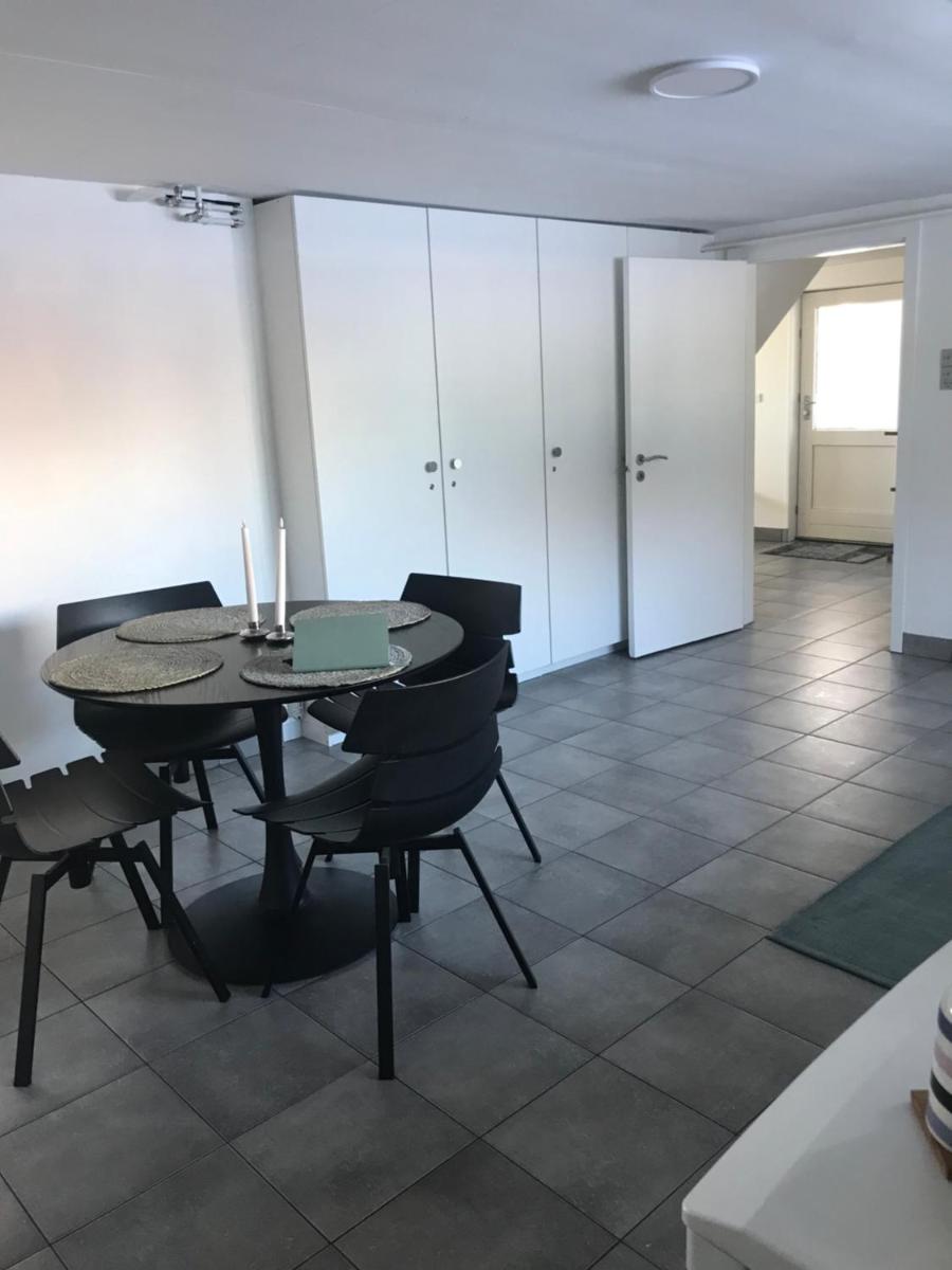 Ny Roesgaard - Hizvo